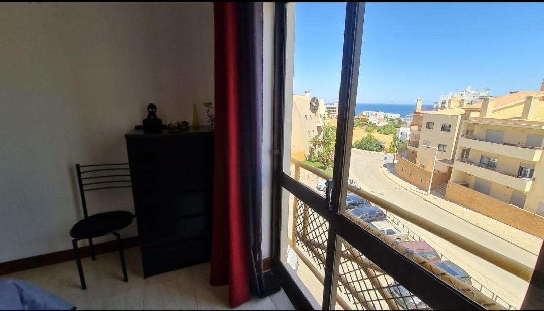 Apartmento Praia Da Dona Ana Lagos Exteriér fotografie