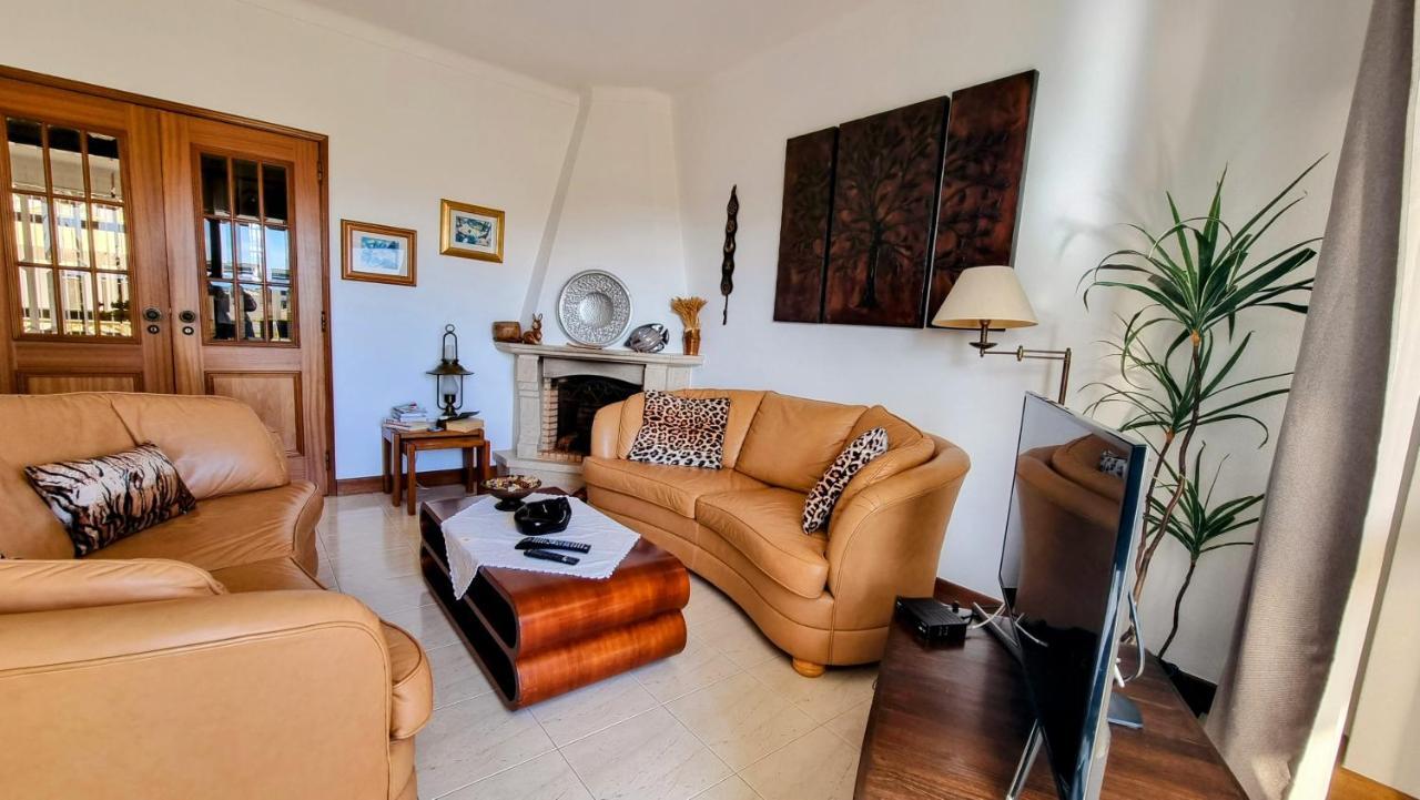 Apartmento Praia Da Dona Ana Lagos Exteriér fotografie