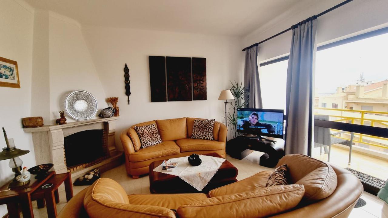 Apartmento Praia Da Dona Ana Lagos Exteriér fotografie