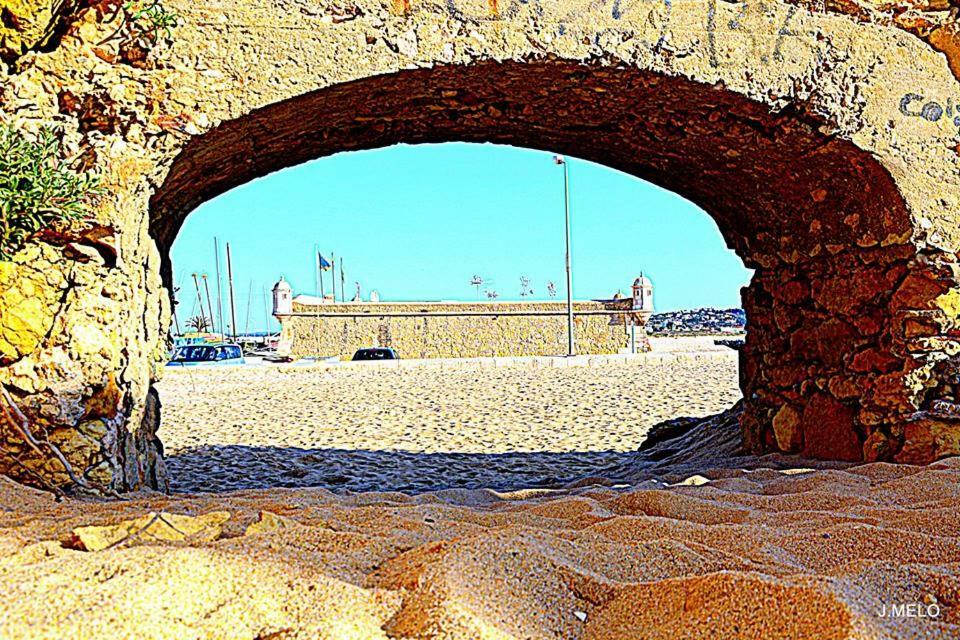 Apartmento Praia Da Dona Ana Lagos Exteriér fotografie